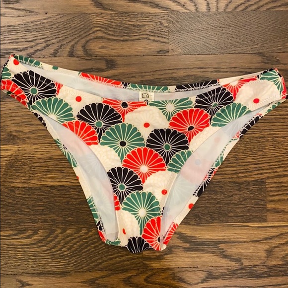 Cupshe bikini - Picture 3 of 4